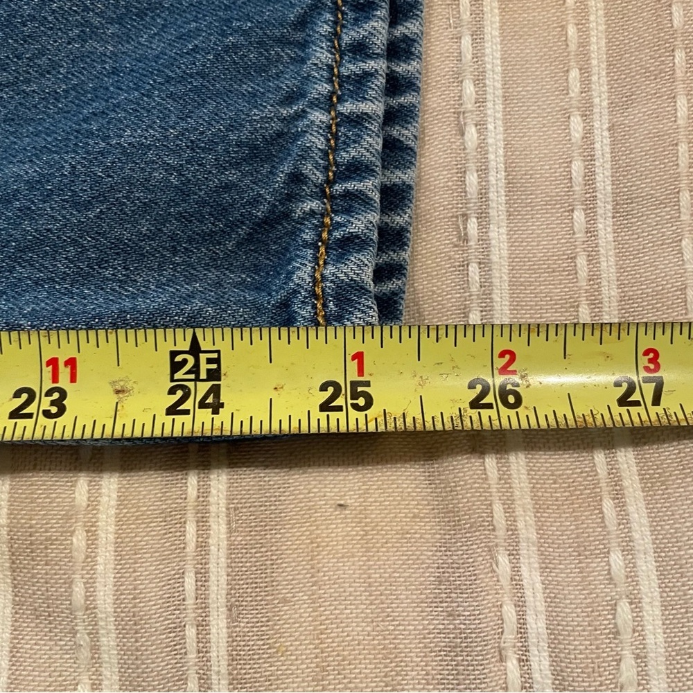 Levi’s Wedgie Straight Leg High Rise Button Fly Jeans 28 - Picture 12 of 12